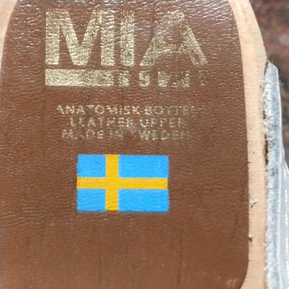 Stylish MIA Swedish Clogs for Women - Picture 6 of 8